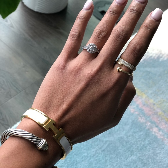 Diamond Engagement Ring (REAL) - Picture 3 of 13